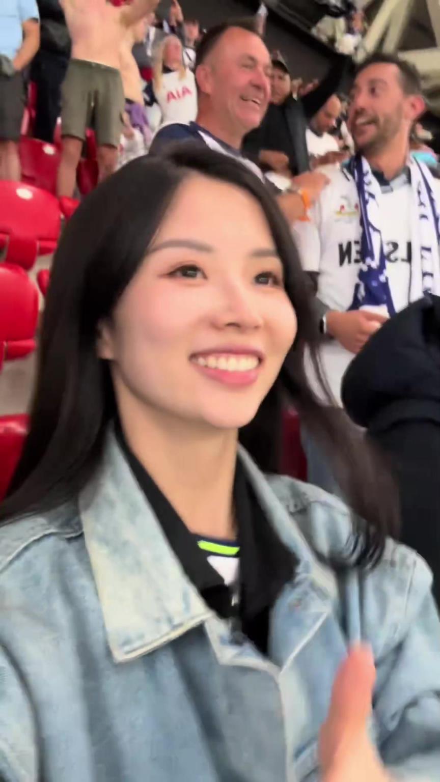 熱刺球迷解說林夢鴿現場觀戰歐聯決賽！并見證熱刺破17年冠軍荒