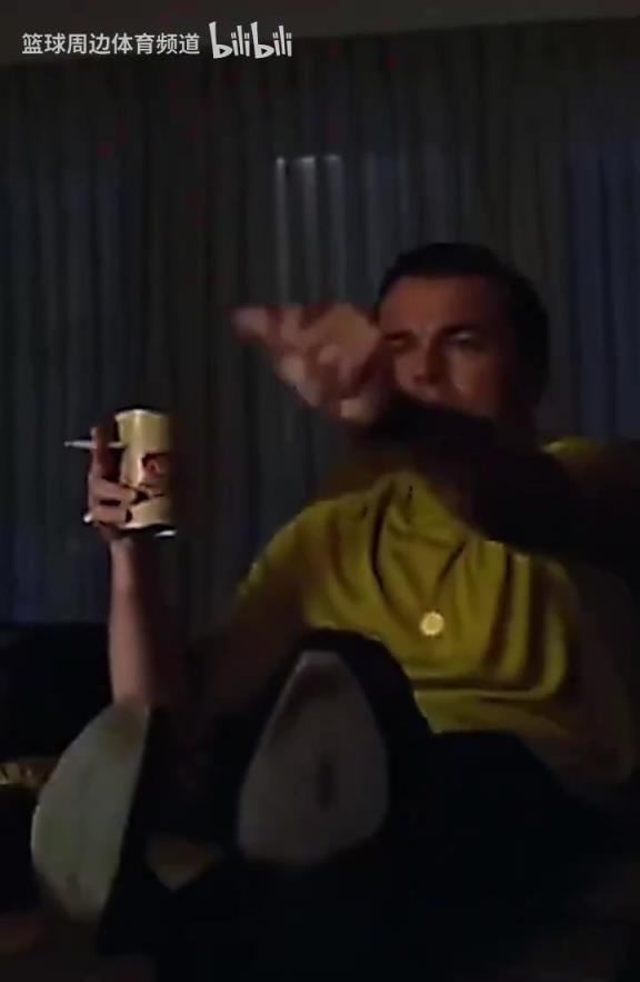 新老對(duì)決!此前訓(xùn)練營(yíng)KD,杰倫格林和切特一起打球!