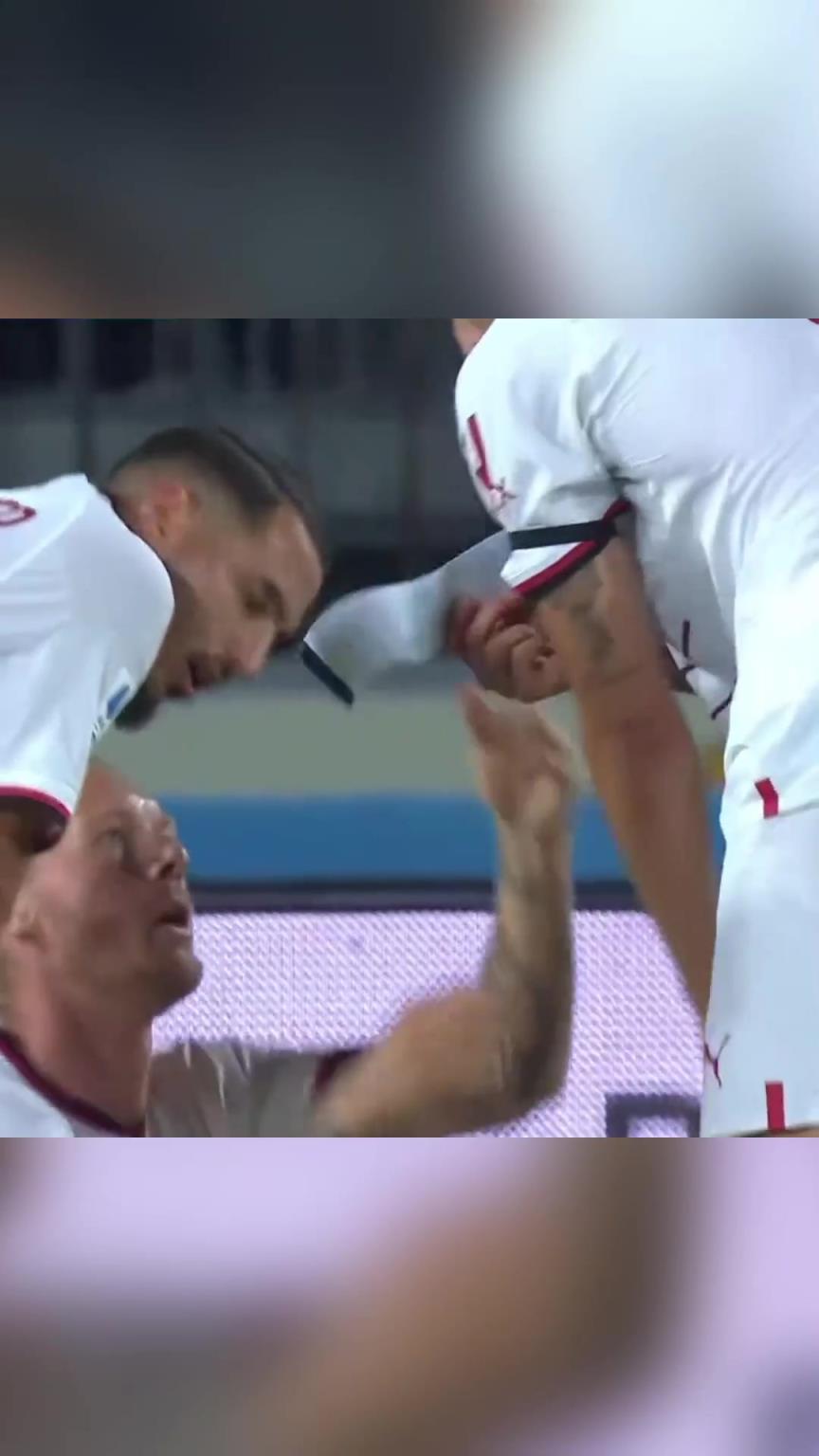 當托納利戴上隊長袖標那一刻!我以為他會是米蘭未來十年的隊長!