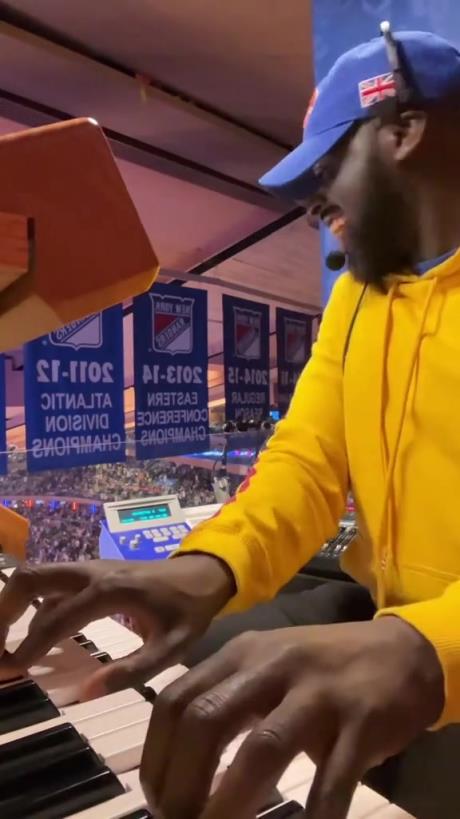 一個(gè)視頻告訴你當(dāng)NBA現(xiàn)場(chǎng)的DJ有多high!