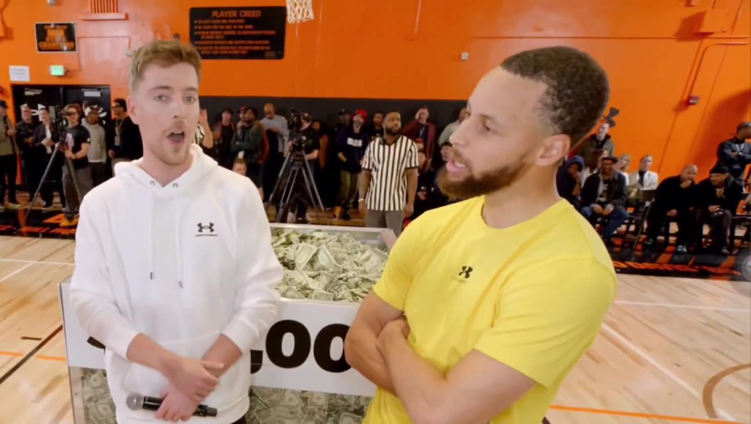 庫里參加野獸先生節目碰到詹密對手 30秒14記三分輕松取勝！