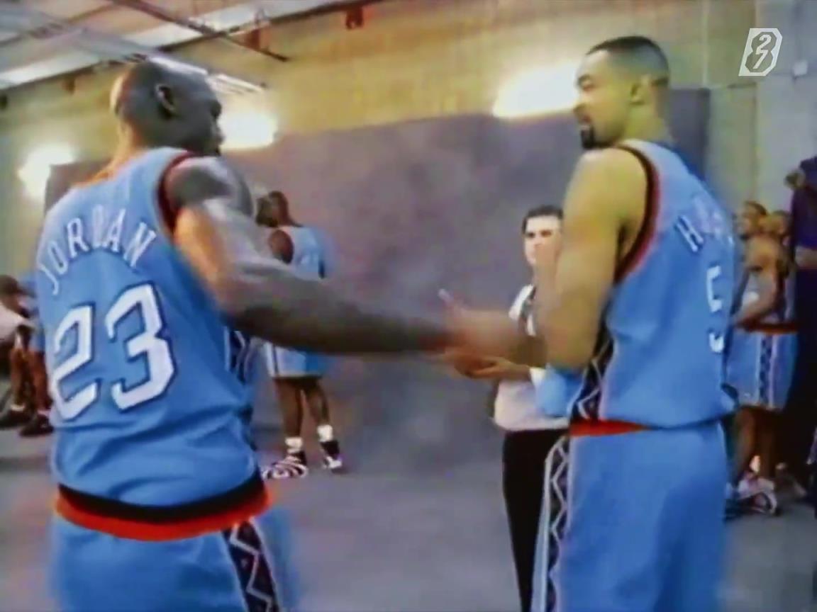 喬丹果然是老流氓見到誰都得撩騷一下