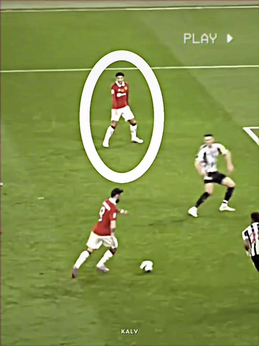 國外球迷：B費這都不傳，難怪桑喬在曼聯不開心