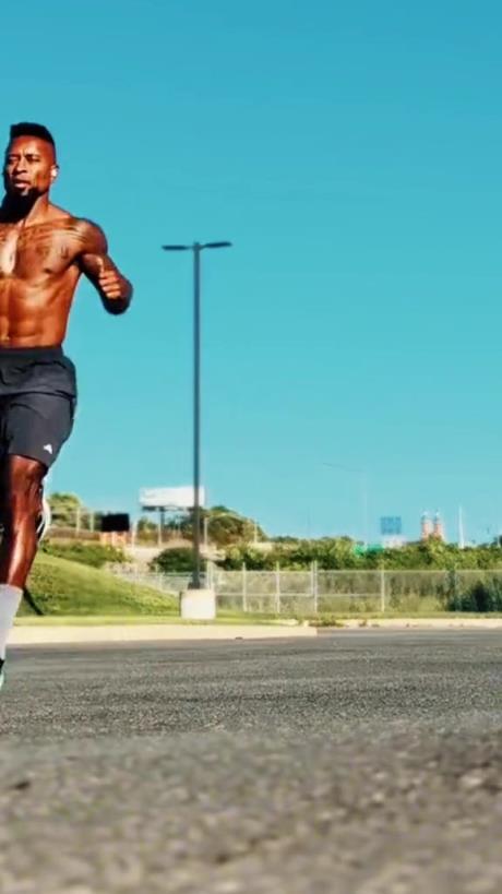 體脂率估計不到5%！澤羅伯托這對自己太狠了，內馬爾看到會哭