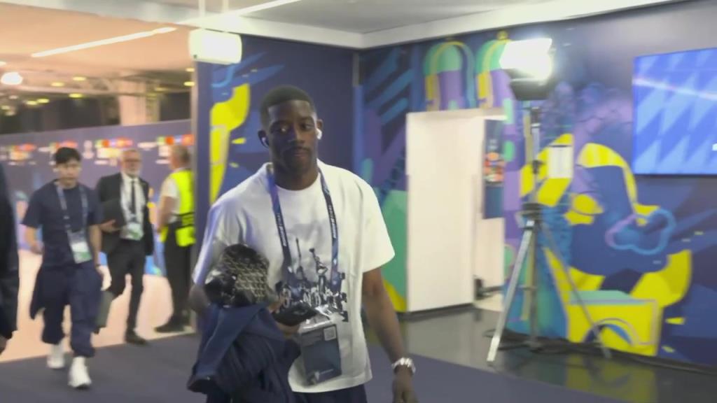 沖擊金球獎？歐冠決賽入場登貝萊一臉輕松！