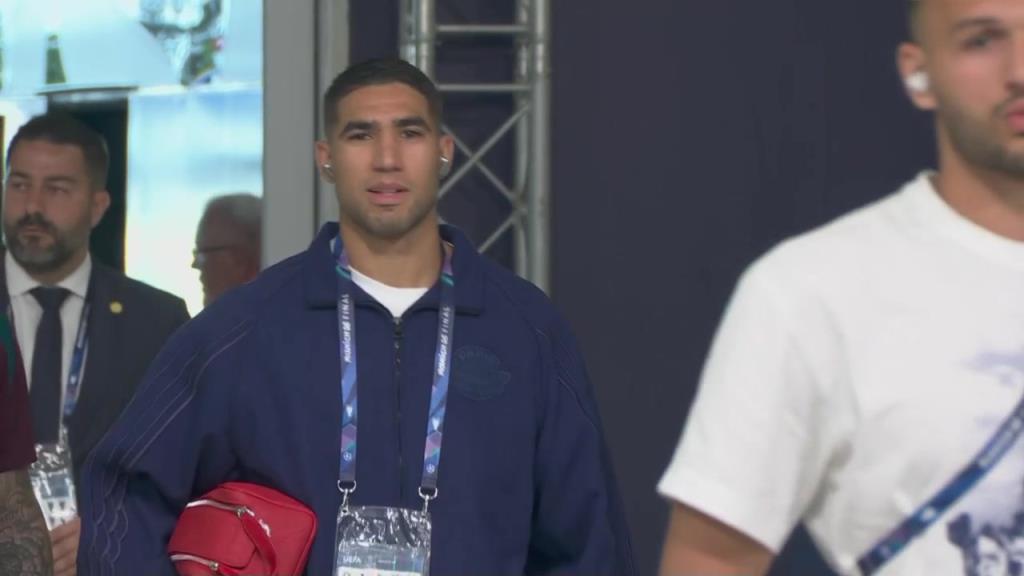 沖擊隊史首座歐冠獎杯!巴黎眾將抵達球場!