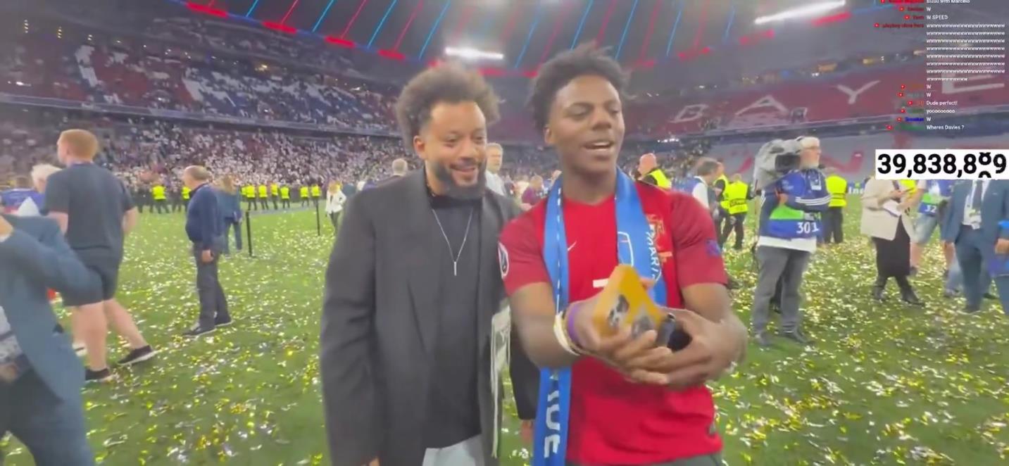 甲亢哥身穿C羅球衣，賽后在場內偶遇馬塞洛