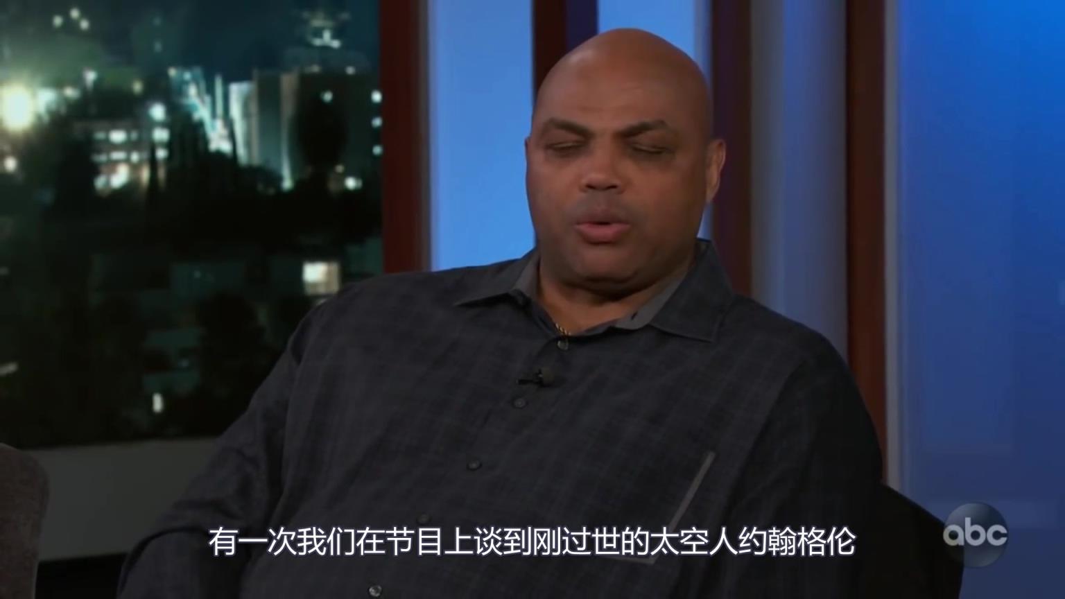 太逗了!巴克利此前節(jié)目上吐槽奧尼爾的腦殘?zhí)釂?wèn)!兩小兒辯月!