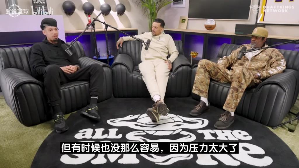 压力太大了！丹尼-格林：和詹姆斯一起打球是馈赠，也是困扰！