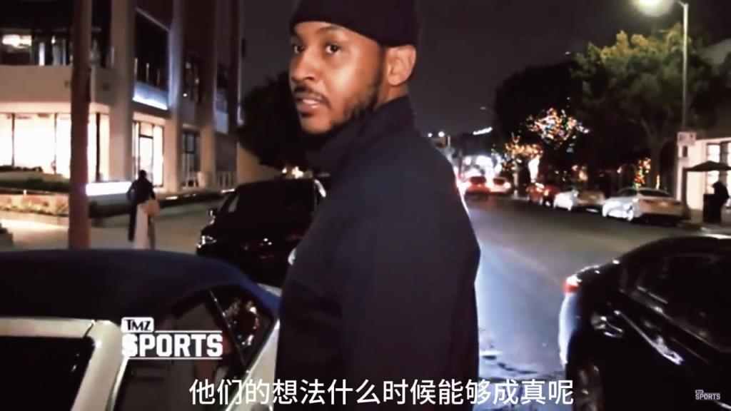 令人心酸！幾年前安東尼無球可打時(shí)，在街頭被球迷問：今年會(huì)回來嗎？