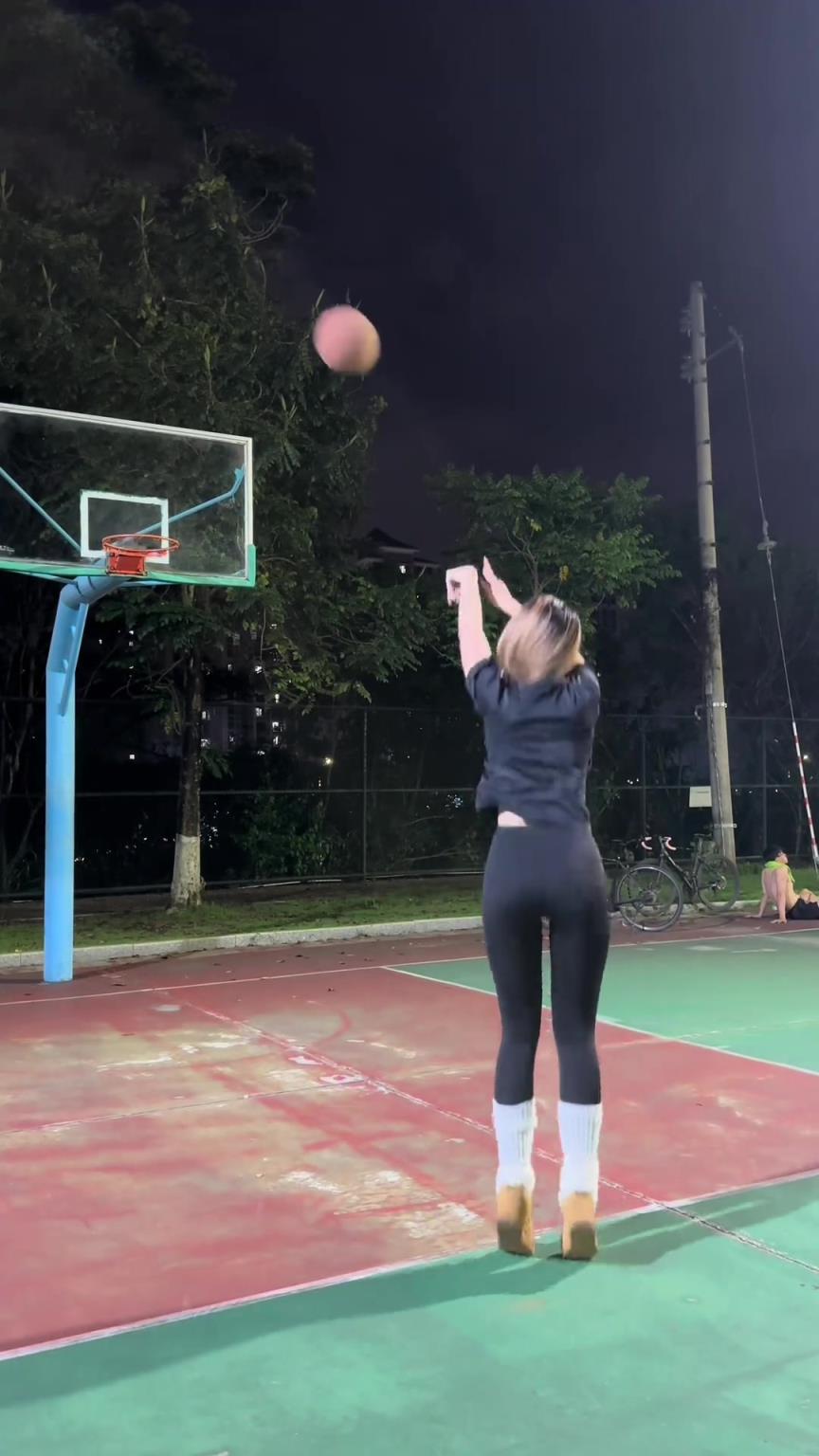 这个背影能俘获你吗？