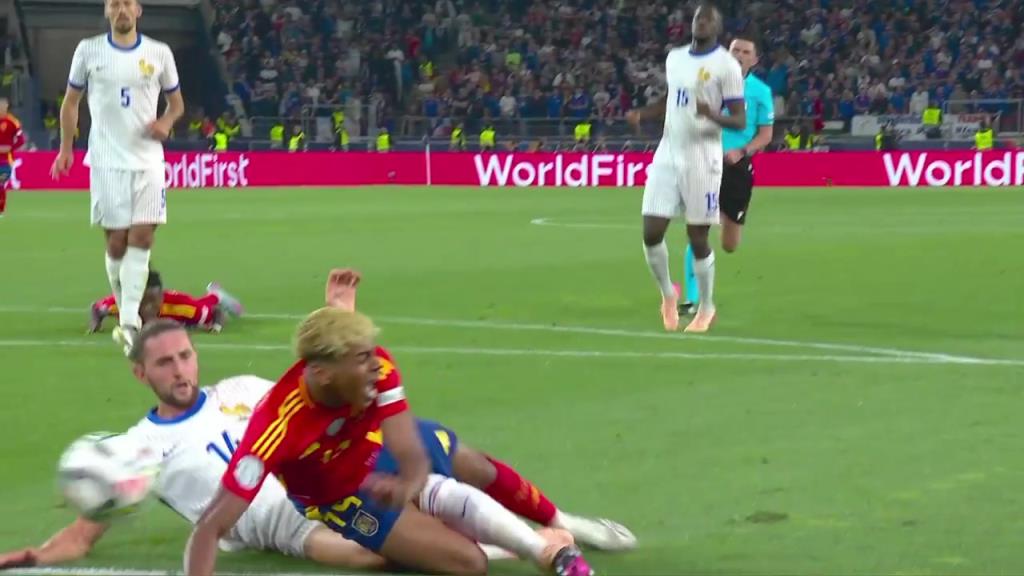 拉比奧特放倒亞馬爾送點！亞馬爾親自主罰命中！西班牙3-0法國！