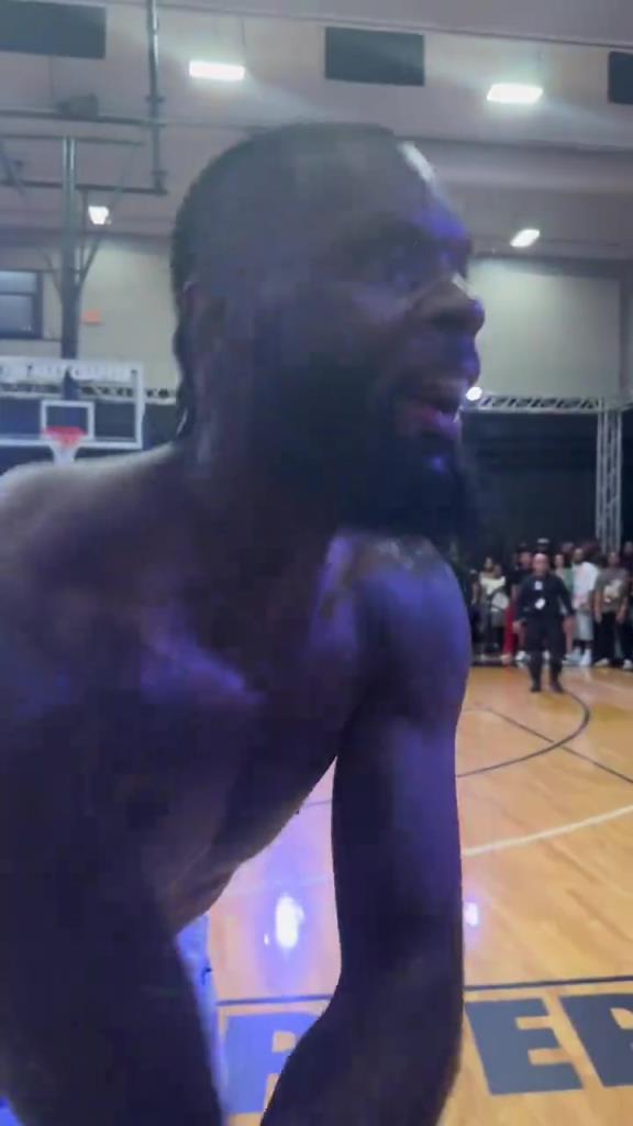 太瘋狂了!史蒂芬森和比斯利單挑輸球后試圖毆打粉絲~