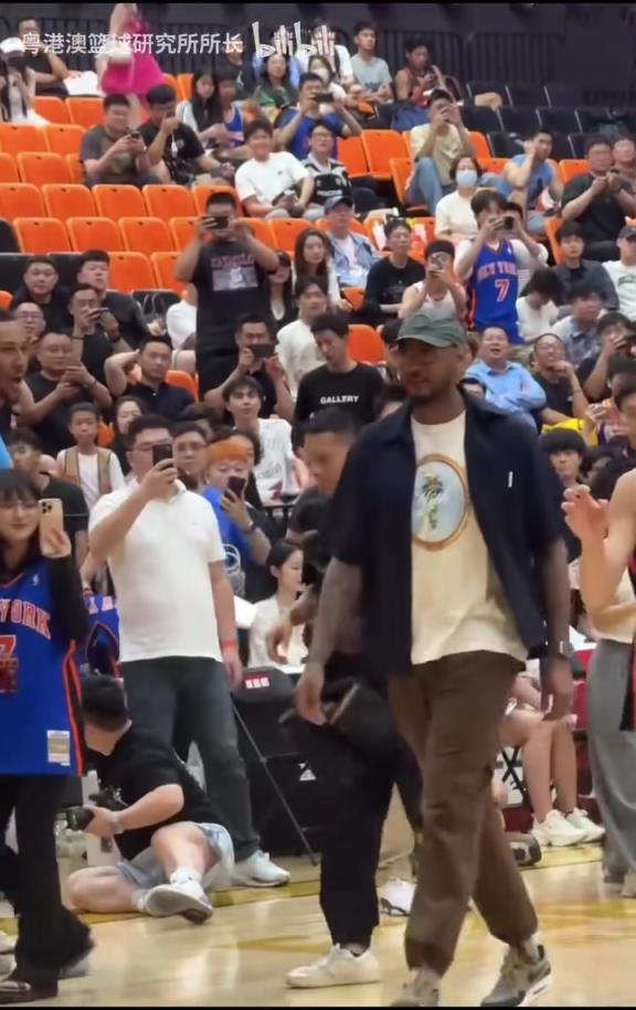 音樂一響，氣場全開！瓜哥這大佬氣質真是藏不住?。?></div>
<p>音樂一響，氣場全開！瓜哥這大佬氣質真是藏不住?。?/p>
</a>
</li>
<li>
<a href=