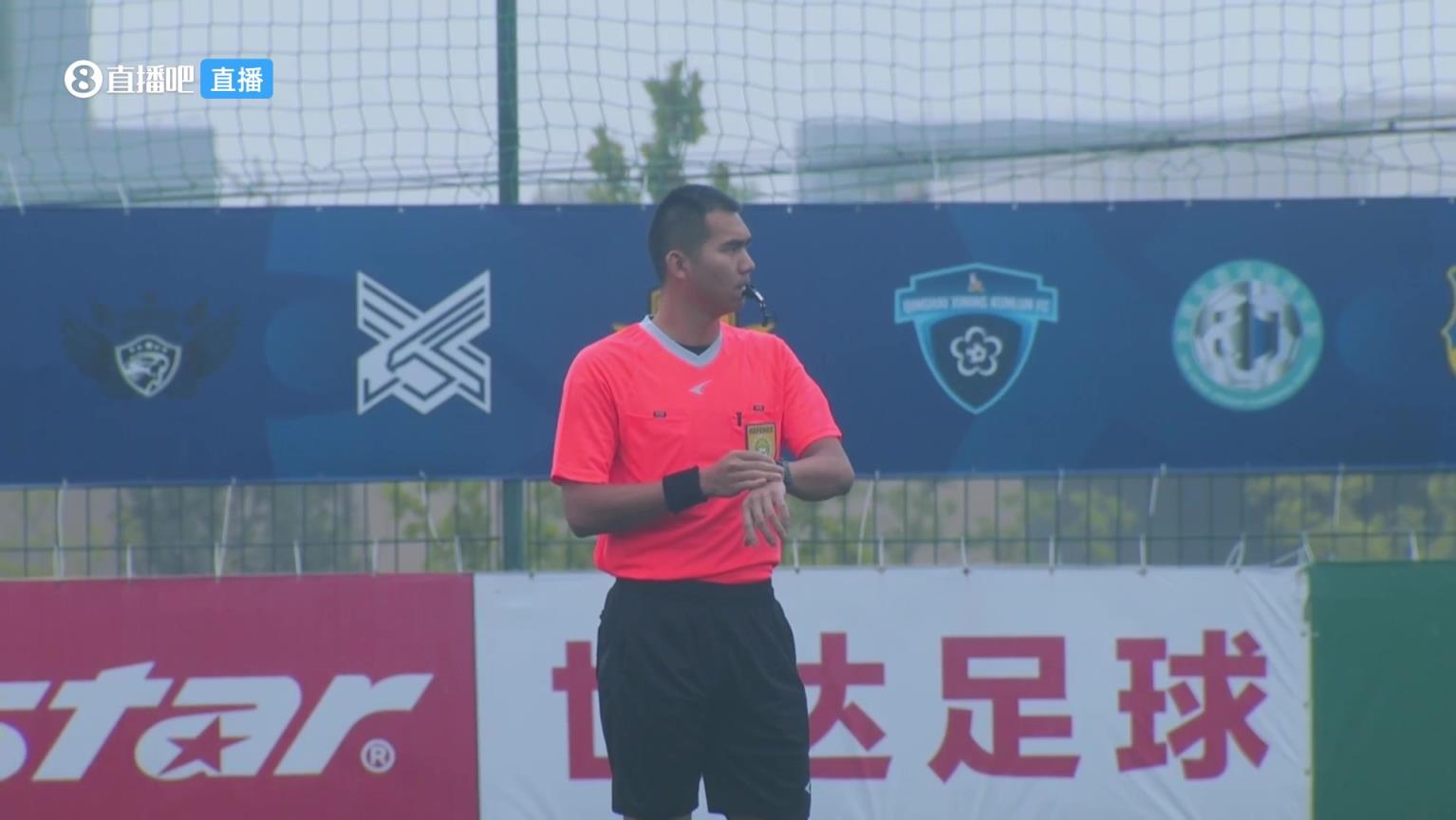 【集錦】中冠-黑龍江龍躍冰城0-2濟(jì)南天盛 李凱驚天吊門鎖定勝局