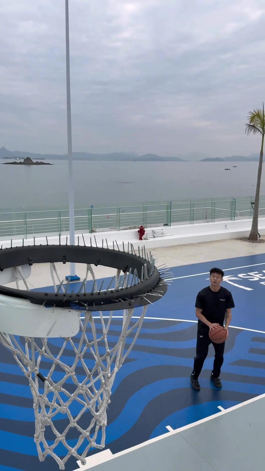 這就是傳說中的“反奧尼爾籃筐”？？