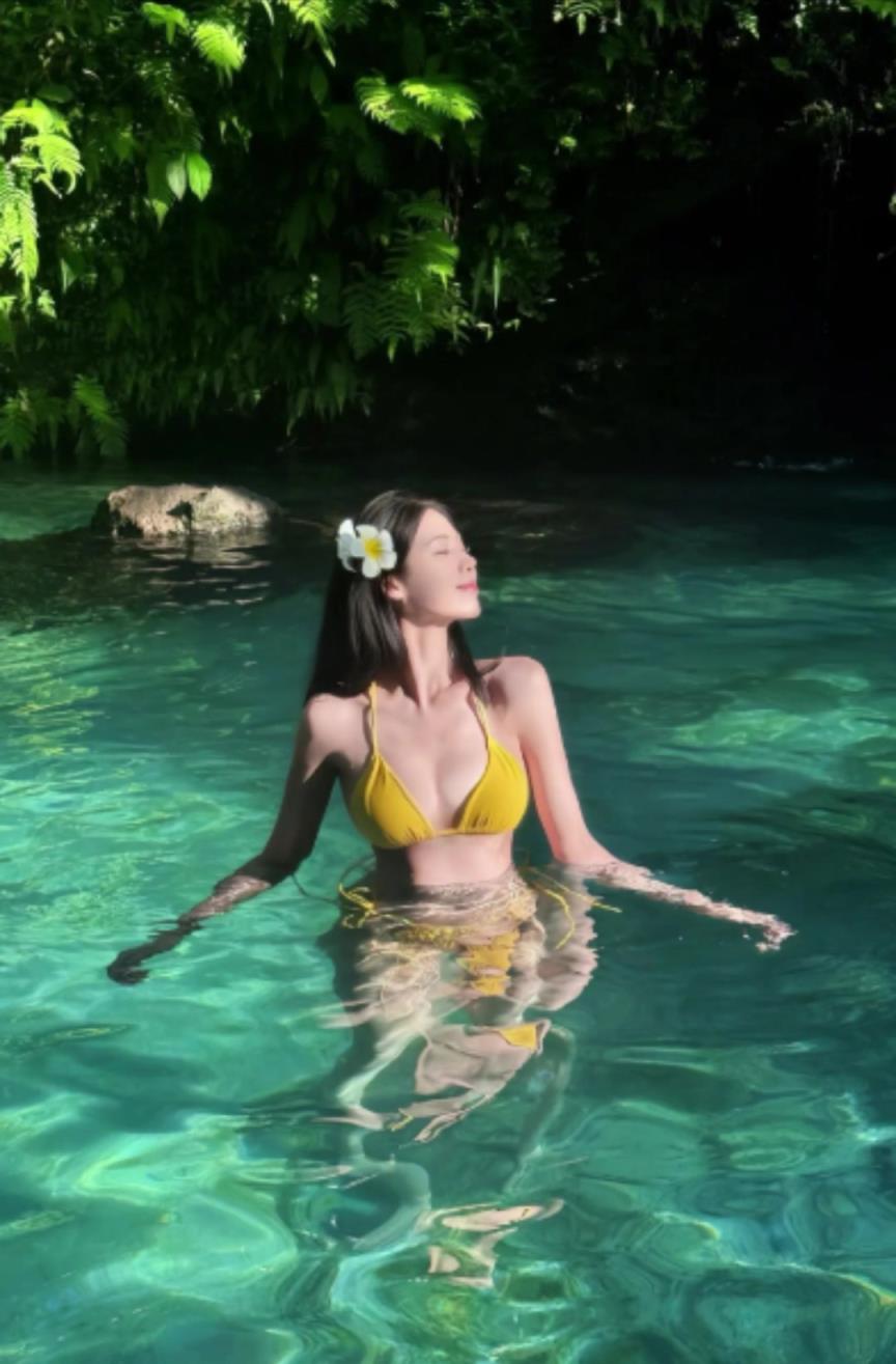 卓识晒度假照片，简直不要太美啊