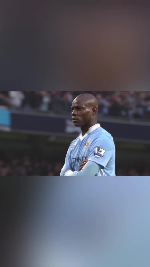 守門員：你瞅啥？巴洛特利：我就瞅你了咋地！