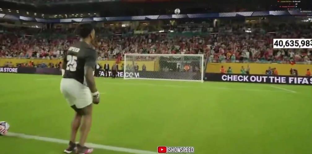 甲亢哥這點球罰的夠爛都沒有門將你還能一腳射飛啊？？？