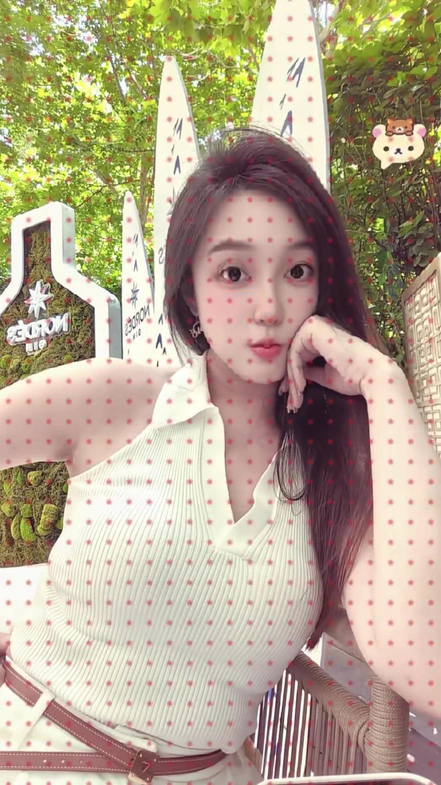 還是很頂！同曦老板兒媳楊肉包曬照：家人們！?。?好久不見了！