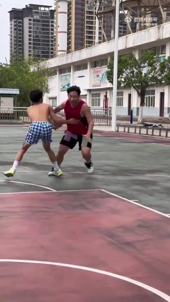 自損八千！這是真后仰跳投！